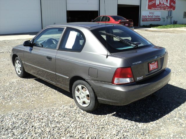 Hyundai Accent 2002 photo 9