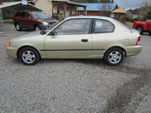 Hyundai Accent 2002 photo 1