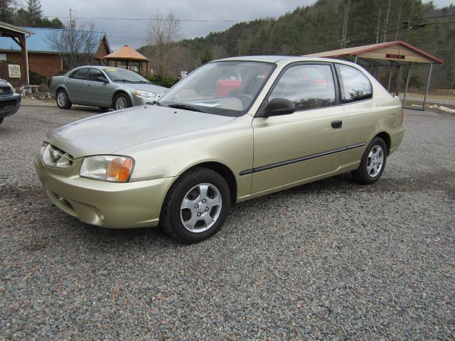 Hyundai Accent 2002 photo 4