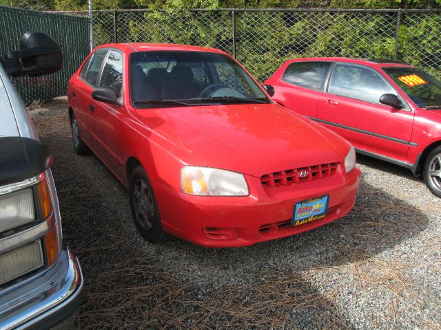 Hyundai Accent 2002 photo 3