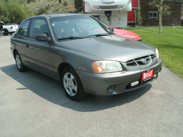 Hyundai Accent 2002 photo 3