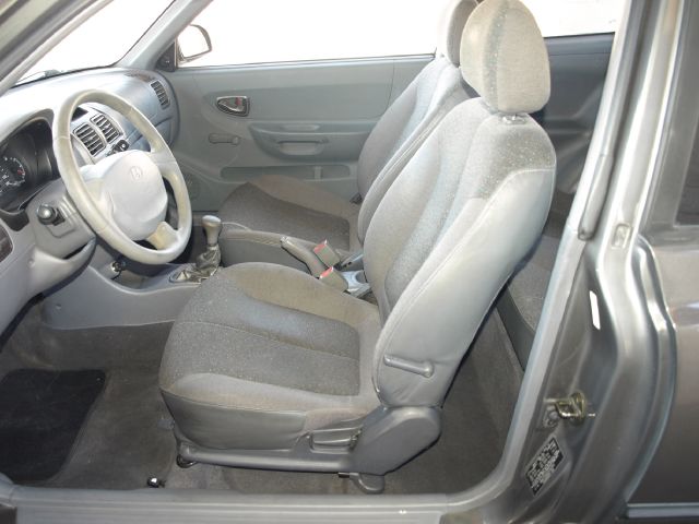 Hyundai Accent 2002 photo 9