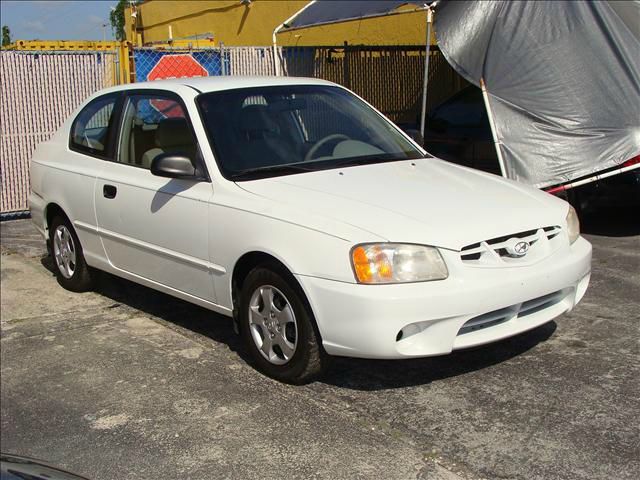 Hyundai Accent 2002 photo 3