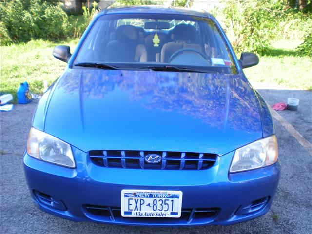 Hyundai Accent 2002 photo 1