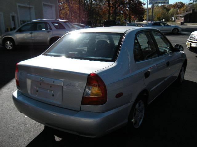 Hyundai Accent 2002 photo 5