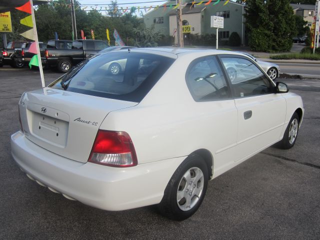 Hyundai Accent 2002 photo 5