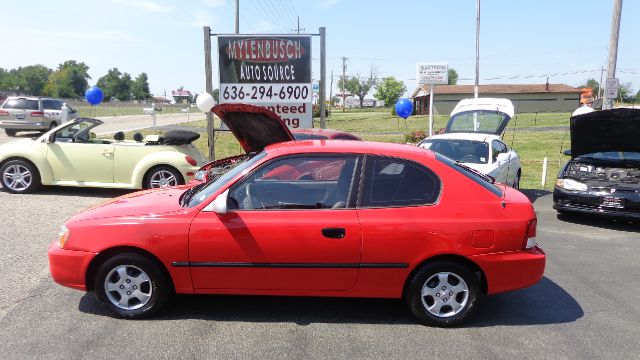 Hyundai Accent 2002 photo 4