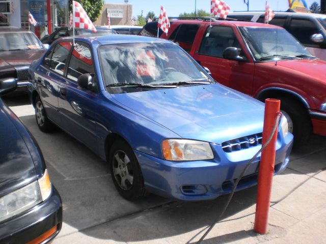 Hyundai Accent 2002 photo 3