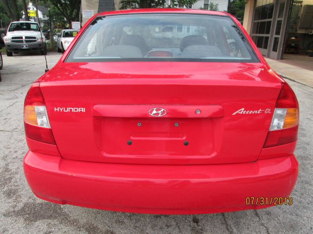 Hyundai Accent S Sedan Sedan