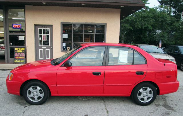 Hyundai Accent 2002 photo 3