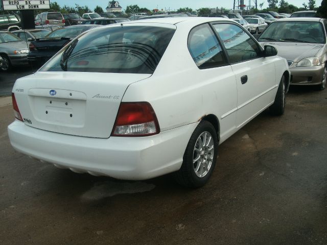 Hyundai Accent 2002 photo 1