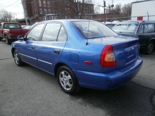 Hyundai Accent 2002 photo 1