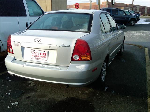 Hyundai Accent S Sedan Sedan