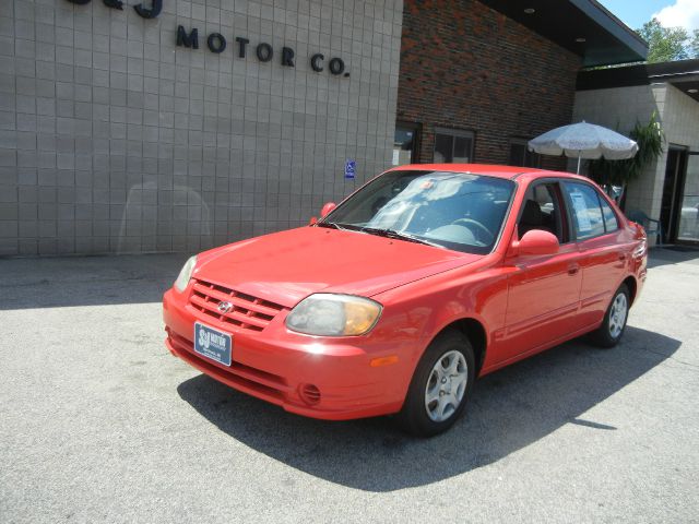 Hyundai Accent 2003 photo 2