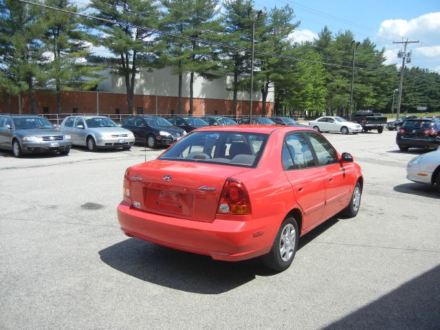 Hyundai Accent 2003 photo 4