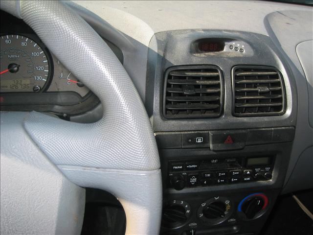 Hyundai Accent 2003 photo 1