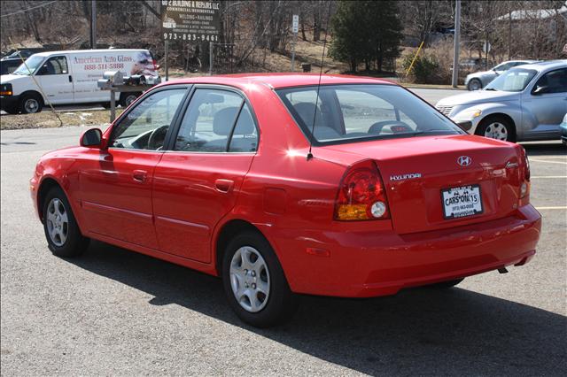 Hyundai Accent 2003 photo 1