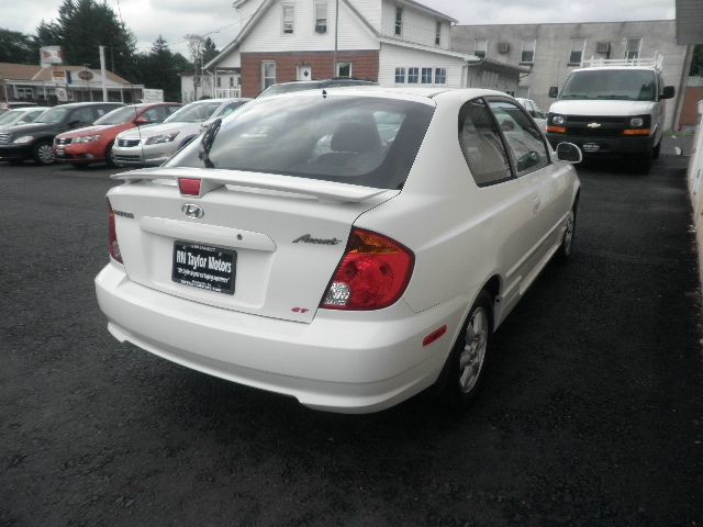 Hyundai Accent 2003 photo 4