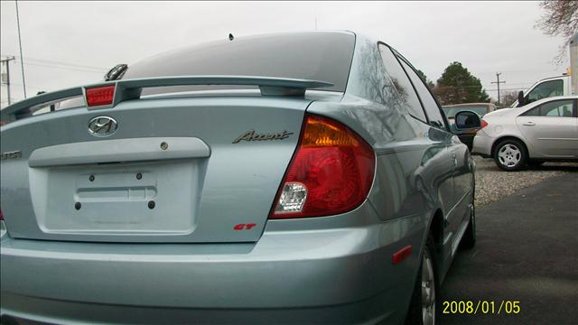 Hyundai Accent 2003 photo 2