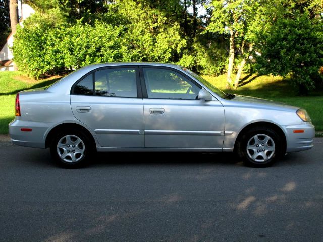 Hyundai Accent 2003 photo 15