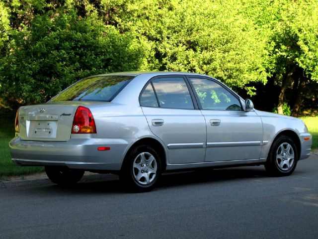 Hyundai Accent 2003 photo 19