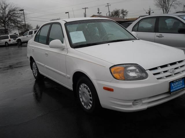 Hyundai Accent 2003 photo 2