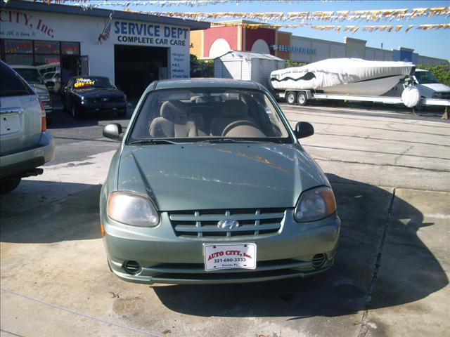 Hyundai Accent 2003 photo 1