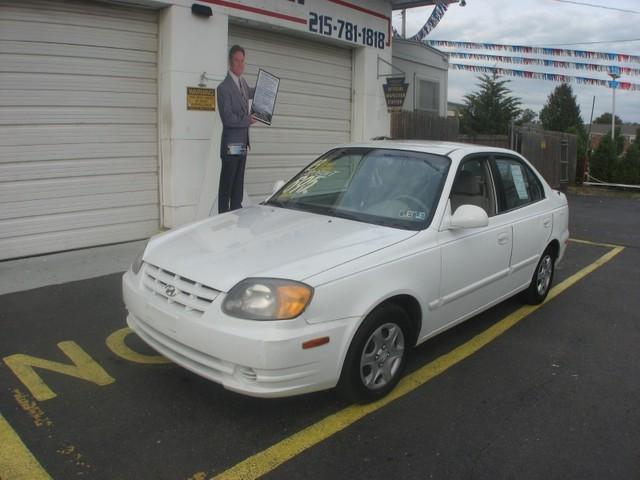 Hyundai Accent 2003 photo 3