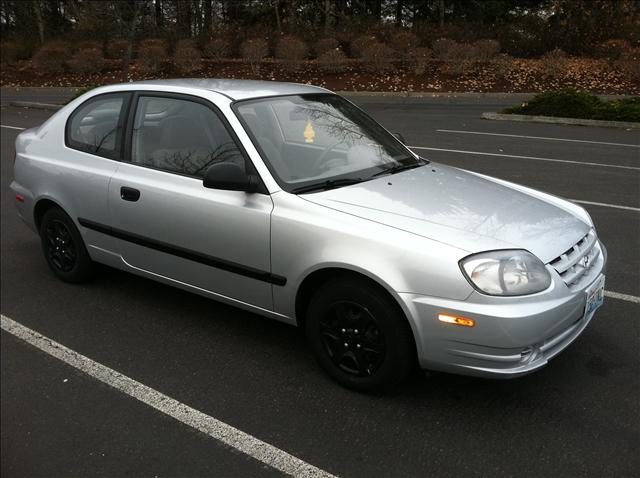 Hyundai Accent 2004 photo 3