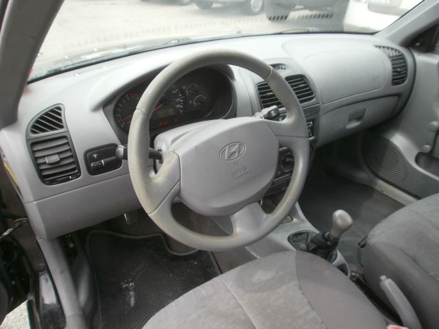 Hyundai Accent 2004 photo 11