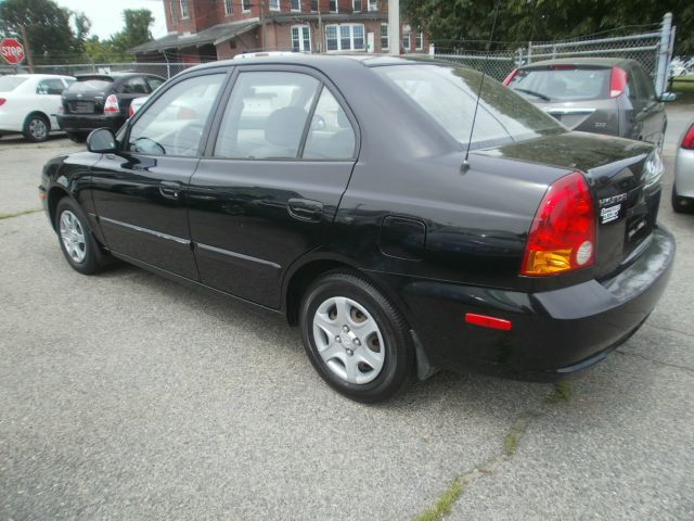 Hyundai Accent 2004 photo 13