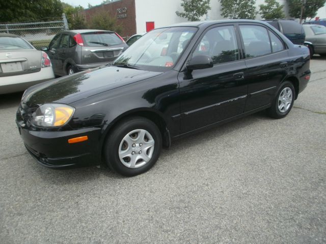 Hyundai Accent 2004 photo 2