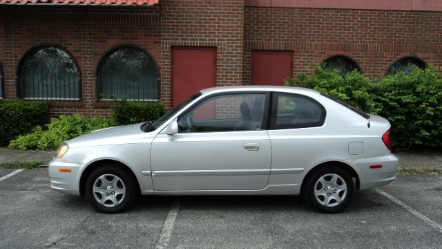 Hyundai Accent 2004 photo 3