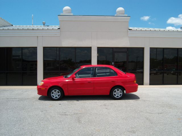 Hyundai Accent 2004 photo 4