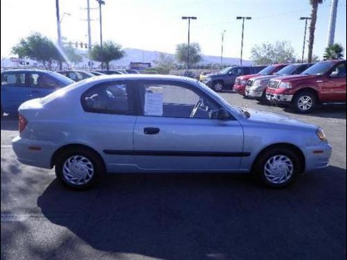 Hyundai Accent 2004 photo 3