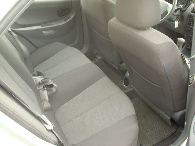 Hyundai Accent 2005 photo 2