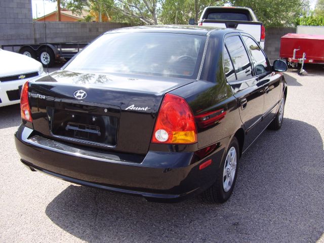 Hyundai Accent 2005 photo 3