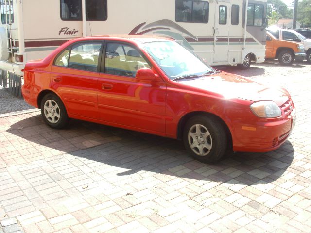 Hyundai Accent 2005 photo 2