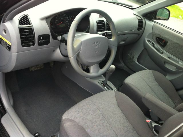 Hyundai Accent 2005 photo 10