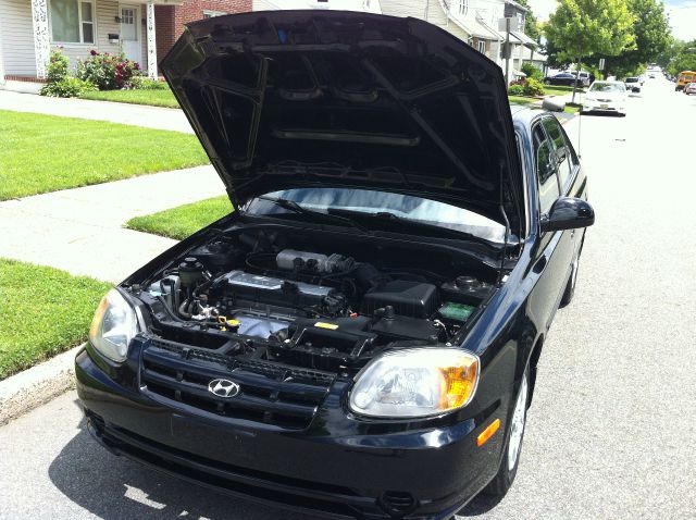 Hyundai Accent 2005 photo 2