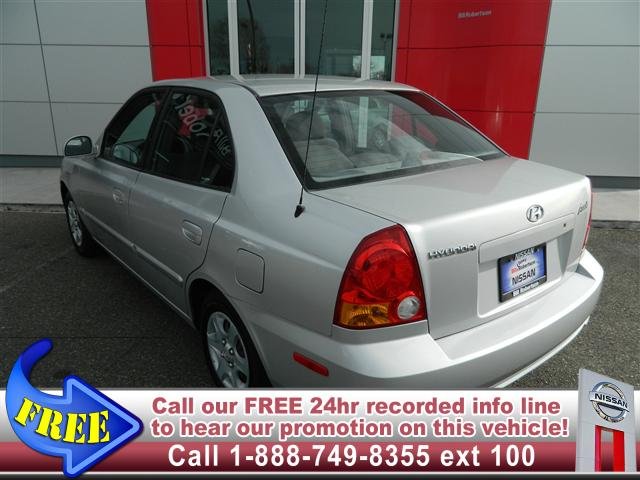 Hyundai Accent 2005 photo 3