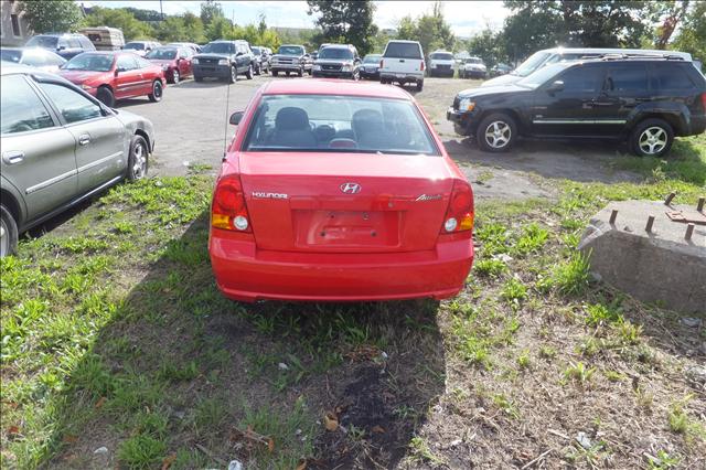 Hyundai Accent 2005 photo 3