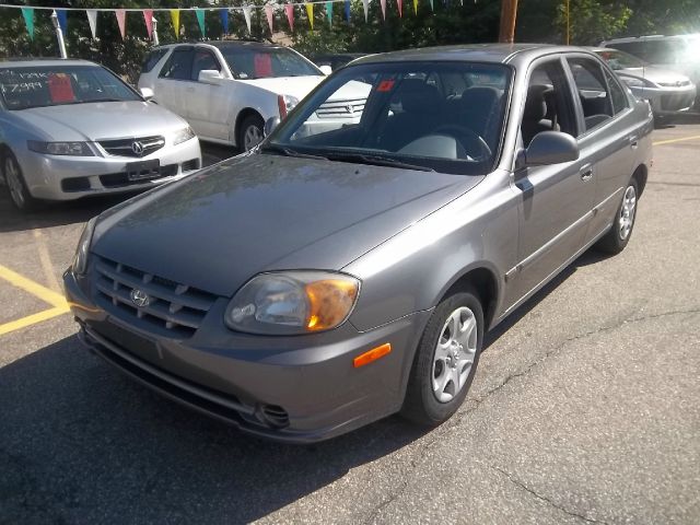 Hyundai Accent 2005 photo 1