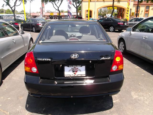 Hyundai Accent 2005 photo 1