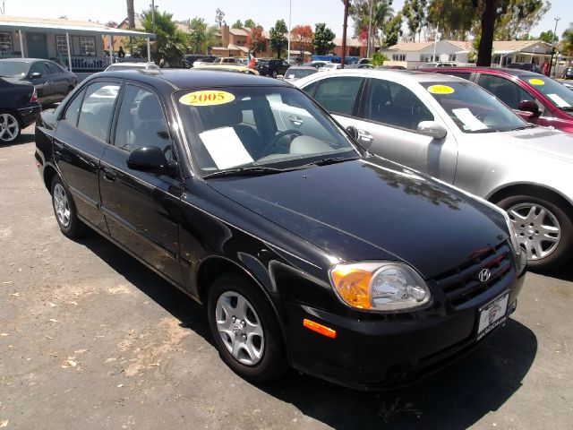 Hyundai Accent 2005 photo 4