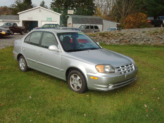 Hyundai Accent 2005 photo 2