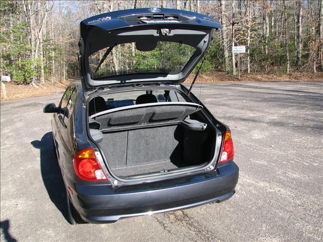 Hyundai Accent 2005 photo 3