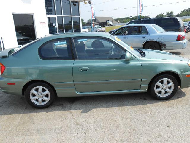 Hyundai Accent 2005 photo 2