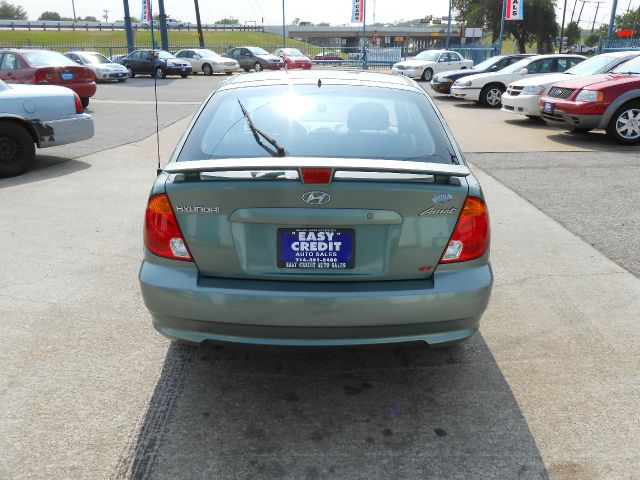 Hyundai Accent 2005 photo 4