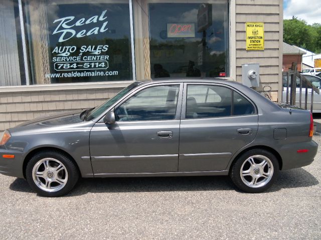 Hyundai Accent 2005 photo 3